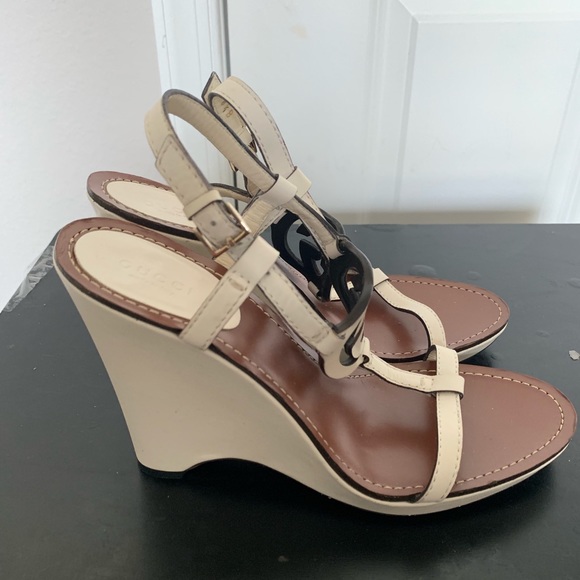 Gucci Sandals - Picture 2 of 5